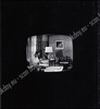 Afbeeldingen van 36 perpetual photos: 1982-89. Allan McCollum