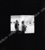 Afbeeldingen van 36 perpetual photos: 1982-89. Allan McCollum